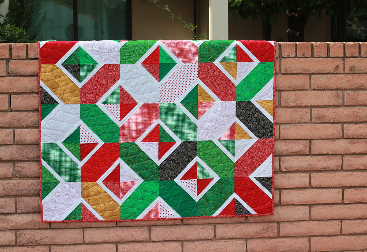 A Scrappy Christmas Pre-Cut Quilt - A Michael Miller Project – On