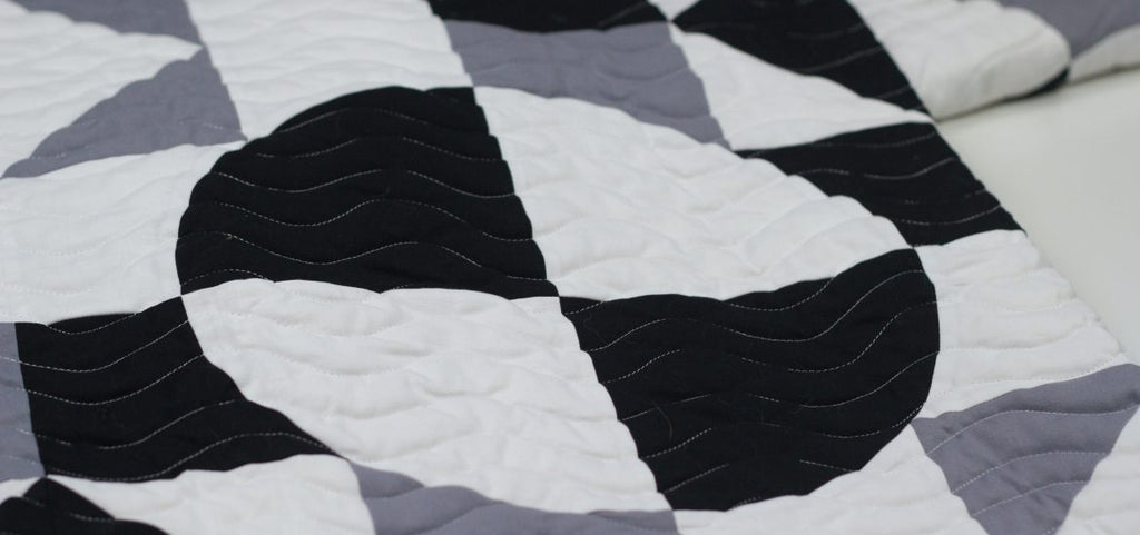 Monochromality – Quilt Spotlight